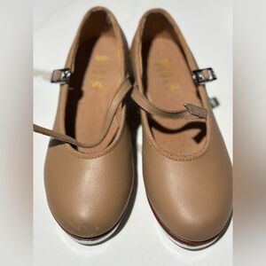 Bloch Girls Tap Shoe Size 12N narrow Tan